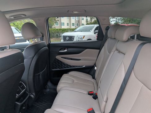 Used 2020 Hyundai Santa Fe SEL FWD image 15