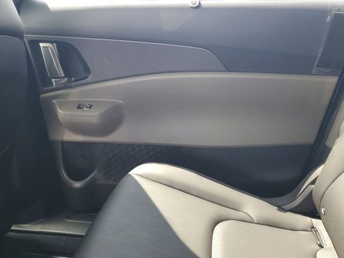 New 2026 Kia Carnival EX FWD image 23