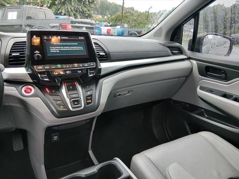 Used 2018 Honda Odyssey EX-L image 12