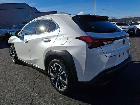 Used 2022 Lexus UX 200 image 6