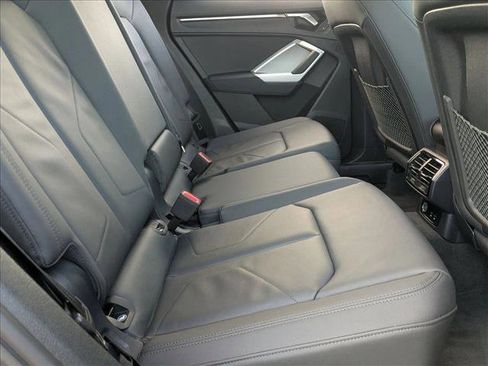 Certified 2025 Audi Q3 2.0T Premium w/ Convenience Package image 17