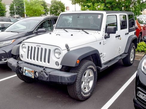 Used 2014 Jeep Wrangler Unlimited Sport w/ Quick Order Package 24S AWD/4WD image 12