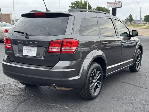 Used 2018 Dodge Journey SE w/ Popular Equipment Group FWD image 5
