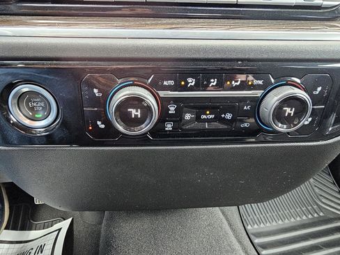 Used 2024 Chevrolet Silverado 1500 LT image 22