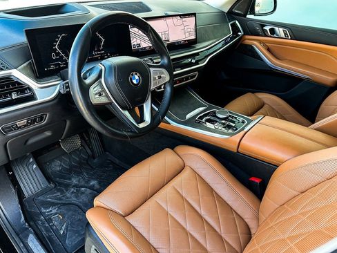 Certified 2023 BMW X7 xDrive40i w/ Premium Package image 13