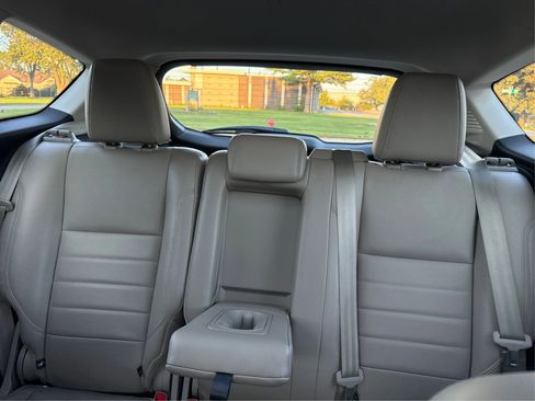 Used 2013 Ford C-MAX SEL image 26