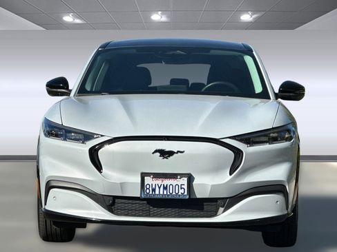 Used 2021 Ford Mustang Mach-E Premium image 5