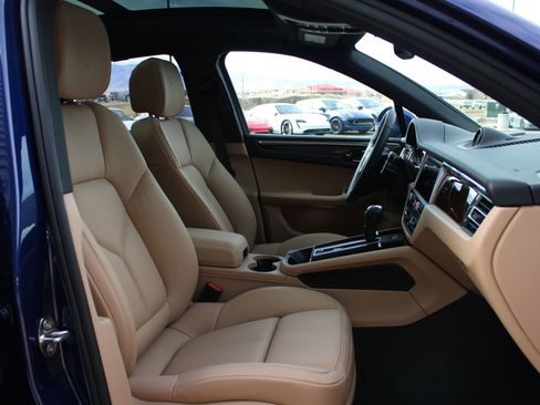 New 2026 Porsche Macan S image 25