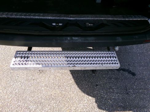 Used 2021 Freightliner Sprinter 2500 RWD image 11