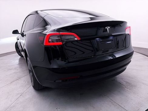 Used 2023 Tesla Model 3 Standard Range image 8