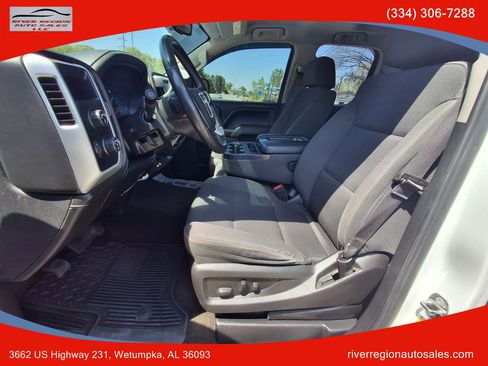 Used 2017 GMC Sierra 1500 SLE w/ SLE Value Package image 6