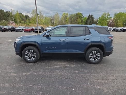 New 2026 Chevrolet Equinox LT w/ Convenience Package II FWD image 4