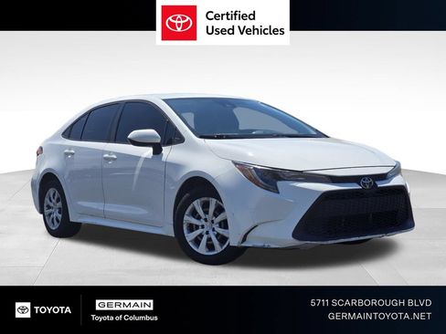 Certified 2022 Toyota Corolla LE FWD image 1