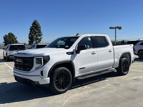 New 2026 GMC Sierra 1500 Elevation w/ LPO, Elevation Black Package AWD/4WD image 8