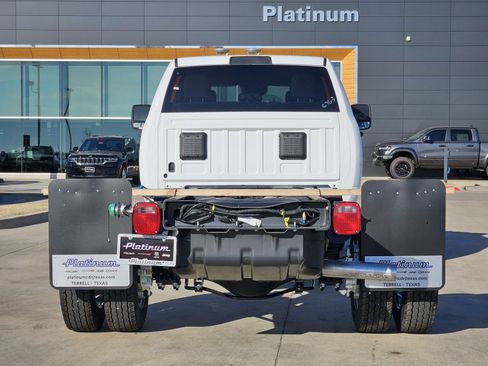 New 2026 RAM 5500 Tradesman w/ Chrome Appearance Group AWD/4WD image 9
