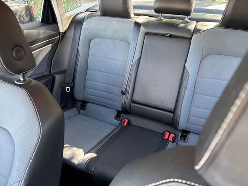 Used 2025 Volkswagen Jetta SE image 39