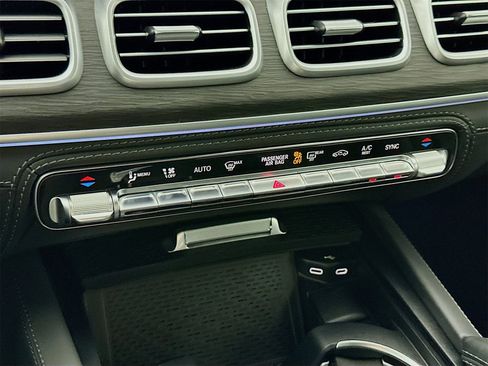 Used 2024 Mercedes-Benz GLE 63 AMG S image 17