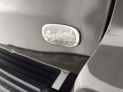 Used 2017 Jeep Grand Cherokee Overland image 36