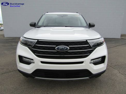 Certified 2024 Ford Explorer XLT w/ Equipment Group 202A AWD/4WD image 6