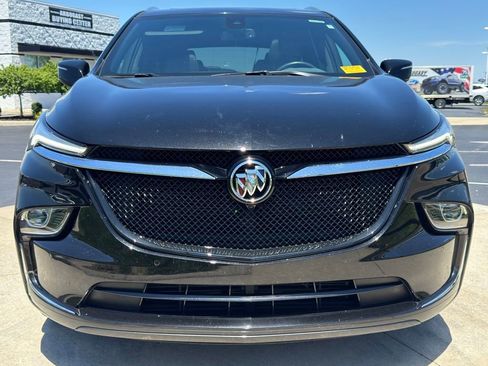 Used 2024 Buick Enclave Essence w/ Experience Buick Package FWD image 2
