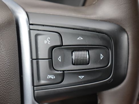 Used 2024 GMC Yukon SLT RWD image 24