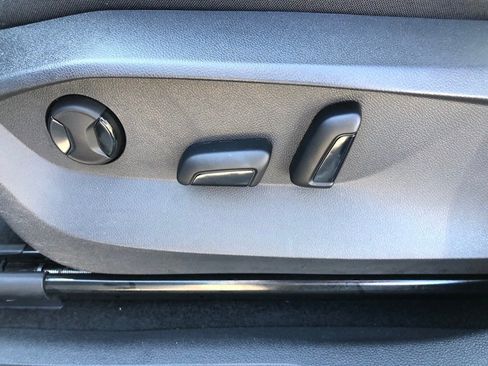 Used 2024 Volkswagen Tiguan Wolfsburg Edition image 15