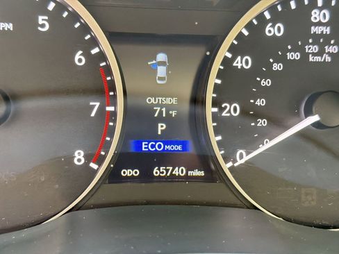 Used 2015 Lexus ES 350 w/ Luxury Package FWD image 18