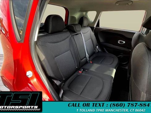 Used 2015 Kia Soul + FWD image 27