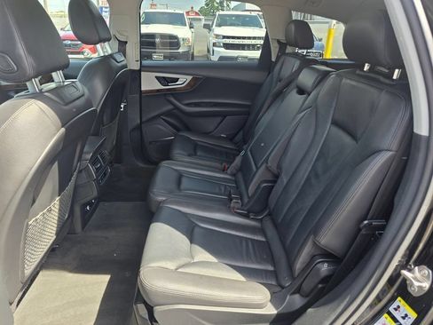 Used 2018 Audi Q7 2.0T Premium Plus w/ Premium Plus Package AWD/4WD image 22