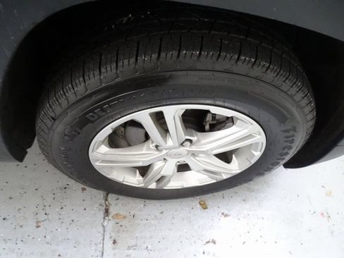 Certified 2022 GMC Terrain SLE w/ Driver Convenience Package image 29