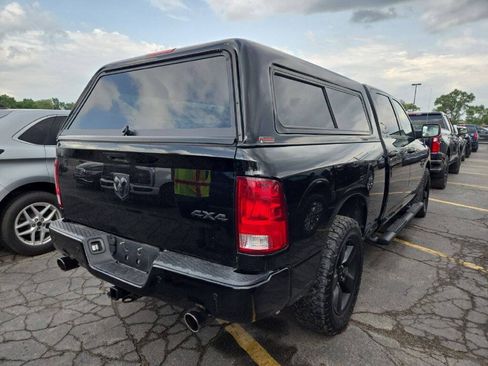Used 2022 RAM 1500 Classic SLT w/ Electronics Convenience Group AWD/4WD image 3