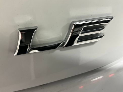 Used 2026 Toyota Camry LE FWD image 27