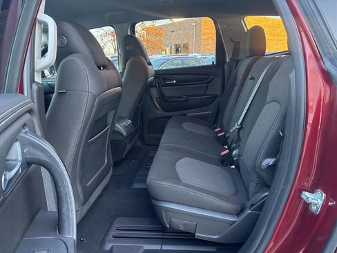 Used 2016 Chevrolet Traverse LT w/ Style and Technology Package image 22