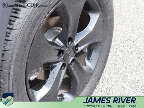 Used 2019 Jeep Compass Latitude FWD image 47