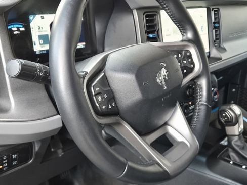 Used 2024 Ford Bronco Black Diamond image 18