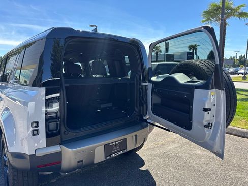 New 2026 Land Rover Defender 110 S AWD/4WD image 16