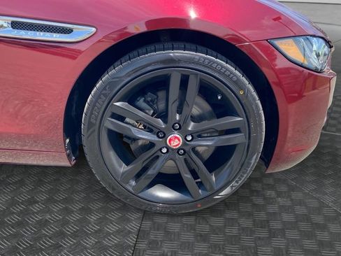 Used 2017 Jaguar XE Prestige RWD image 37