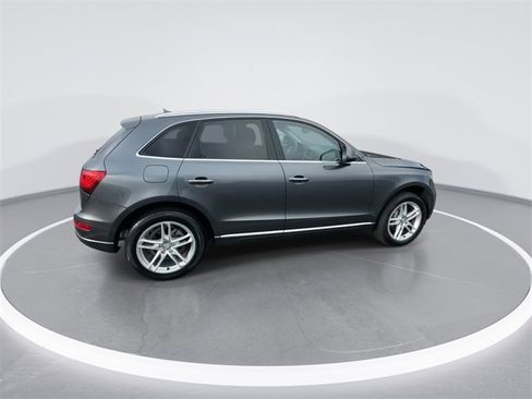 Used 2016 Audi Q5 2.0T Premium Plus w/ Technology Package image 9
