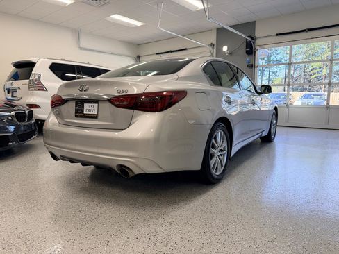 Used 2018 INFINITI Q50 Pure image 9