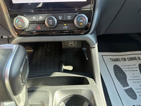 New 2024 Ford Ranger XLT w/ Equipment Group 301A High image 22