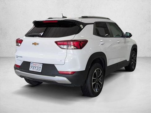 Used 2025 Chevrolet TrailBlazer LT image 5