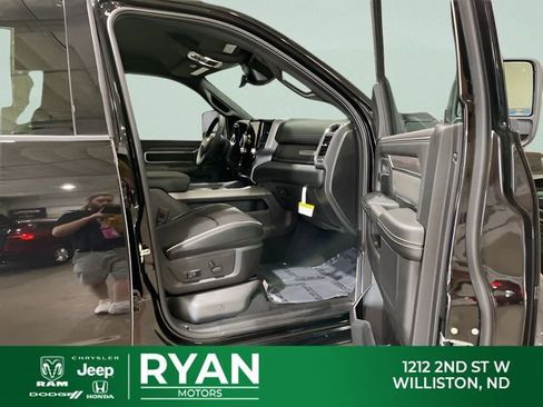 New 2026 RAM 2500 Laramie AWD/4WD image 45