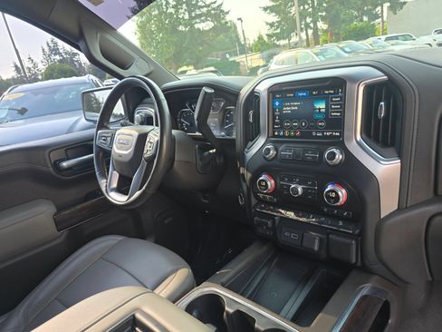 Used 2020 GMC Sierra 1500 SLT w/ SLT Premium Plus Package AWD/4WD image 9