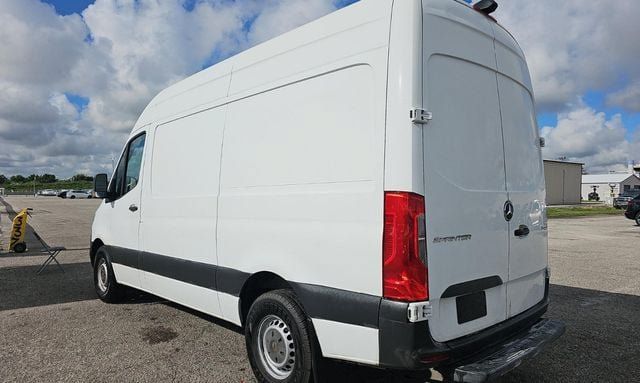 Used 2021 Mercedes-Benz Sprinter 2500 w/ Driver Convenience Package image 3