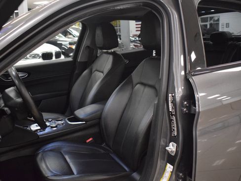 Used 2021 Alfa Romeo Giulia Sprint w/ Nero Edizione image 40