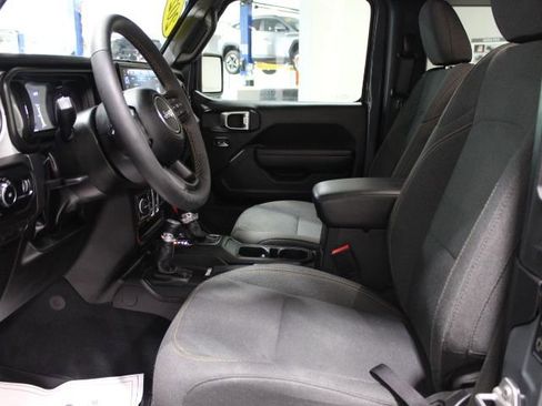 Used 2024 Jeep Wrangler Sport AWD/4WD image 17