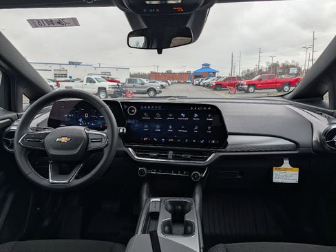 New 2026 Chevrolet Equinox EV LT w/ Comfort Package image 10