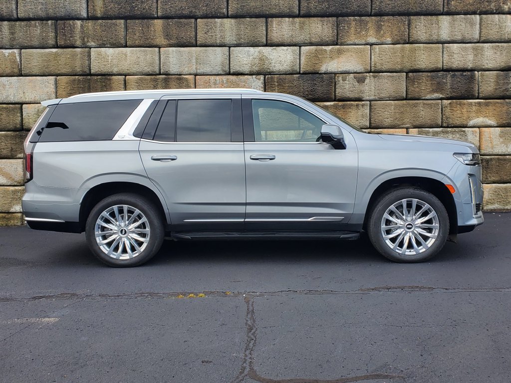 Used 2024 Cadillac Escalade Premium Luxury w/ Performance Package AWD/4WD image 6