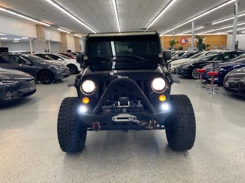 Used 2015 Jeep Wrangler Unlimited Sport image 5