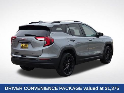 Used 2023 GMC Terrain SLE w/ Driver Convenience Package AWD/4WD image 3